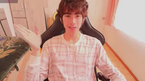 Snapshot of lucas_xo chatting on 11, 9, 2025 lucas_xo online show from 11, 9, 2025