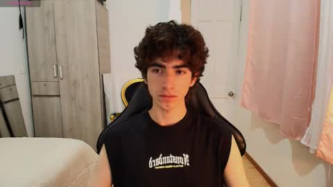 Snapshot of lucas_xo chatting on 21, 9, 2025 lucas_xo online show from 21, 9, 2025