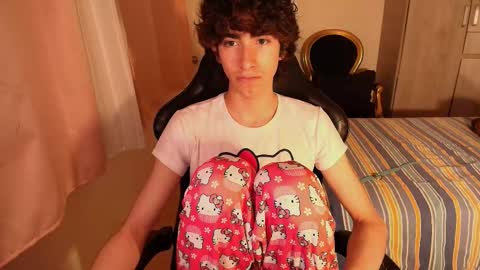 lucas_xo online show from 3, 11, 2025
