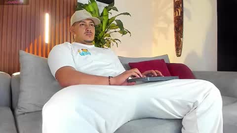 LUCA SANTOS online show from 20, 2, 2026