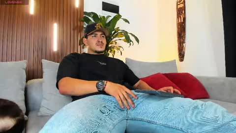 LUCA SANTOS online show from 31, 3, 2026