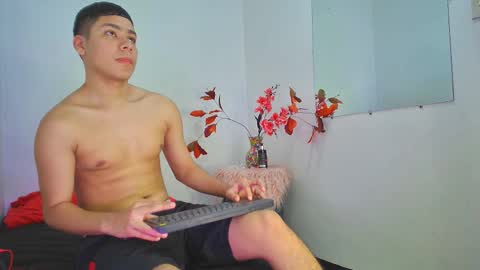 LUCAS TORREZ online show from 5, 12, 2025