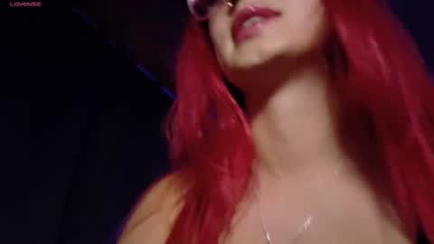 Luccy online show from 21, 10, 2025