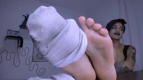 Snapshot of luci_fer_devil_1 chatting on 16, 12, 2024 Veronica Rati online show from 16, 12, 2024