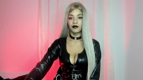 Snapshot of luci_fer_devil_1 chatting on 5, 2, 2025 Veronica Rati online show from 5, 2, 2025