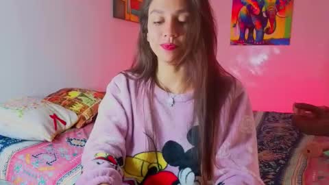 Snapshot of luci_ramirez chatting on 4, 2, 2026 Luciana Ramirez Sofia Collins online show from 4, 2, 2026