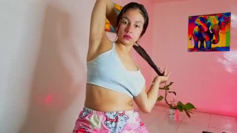 Luciana Ramirez  Sofia Collins online show from 16, 4, 2026