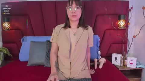   online show from 31, 10, 2025