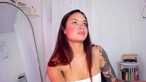 Lucia online show from 21, 2, 2025