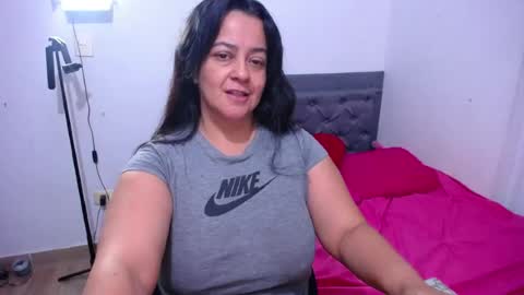 Snapshot of lucia_vonne chatting on 24, 6, 2026 Lucia Vonne online show from 24, 6, 2026