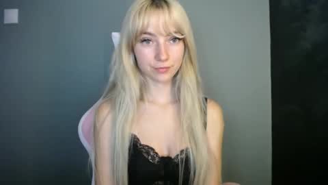 Snapshot of luciacam20 chatting on 1, 6, 2026 Lucy online show from 1, 6, 2026