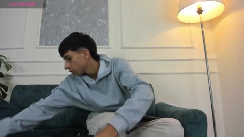 Snapshot of lucian_davi chatting on 16, 1, 2025 Pirulo online show from 16, 1, 2025