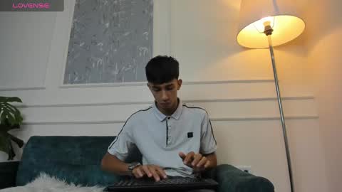 Snapshot of lucian_davi chatting on 3, 2, 2025 Pirulo online show from 3, 2, 2025