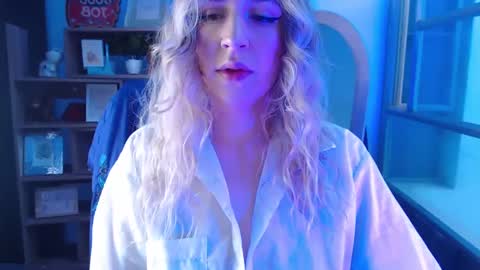 Snapshot of luciana_evaans chatting on 20, 2, 2025 Luciana Evans online show from 20, 2, 2025