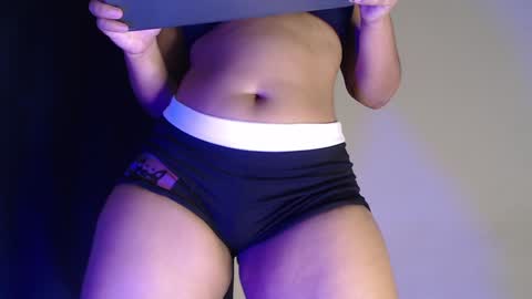 Snapshot of luciana_keating chatting on 18, 12, 2024 luciana online show from 18, 12, 2024