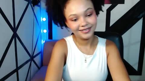 LUCIANA  online show from 17, 4, 2026