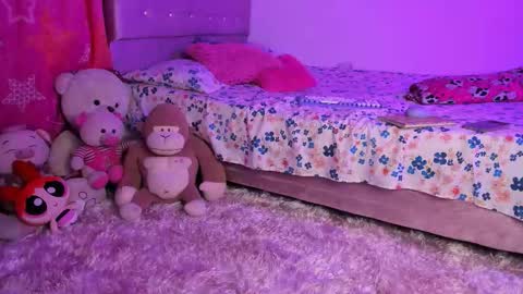    online show from 10, 11, 2025