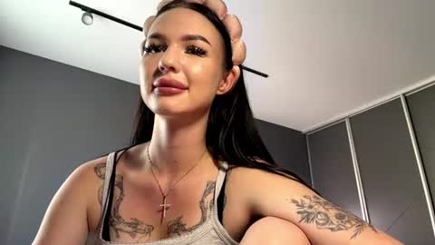 Snapshot of lucianaforgy chatting on 8, 7, 2026 Zofia online show from 8, 7, 2026