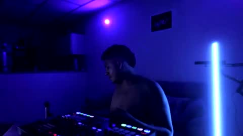 Luciano Vibes online show from 14, 6, 2026