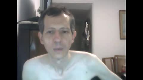 Snapshot of lucianoaxel chatting on 17, 1, 2025 Luciano online show from 17, 1, 2025