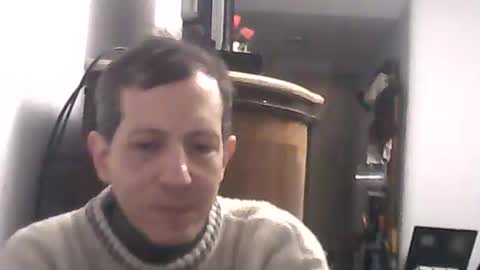 Snapshot of lucianoaxel chatting on 28, 5, 2026 Luciano online show from 28, 5, 2026