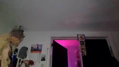Snapshot of lucidsylense chatting on 4, 5, 2026 lucidsylense online show from 4, 5, 2026