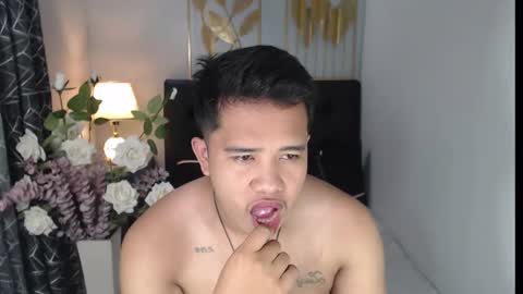 Luciferhotcum online show from 8, 2, 2025