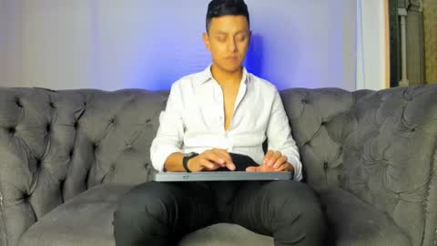 Snapshot of lucii_fer_ chatting on 3, 1, 2025 Leo online show from 3, 1, 2025
