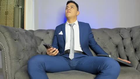 Snapshot of lucii_fer_ chatting on 6, 1, 2025 Leo online show from 6, 1, 2025