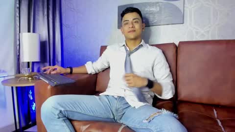 Snapshot of lucii_fer_ chatting on 25, 1, 2025 Leo online show from 25, 1, 2025