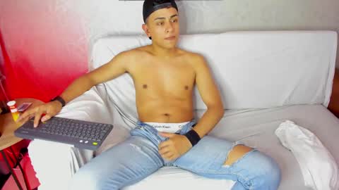 Snapshot of lucii_fer_ chatting on 27, 1, 2025 Leo online show from 27, 1, 2025