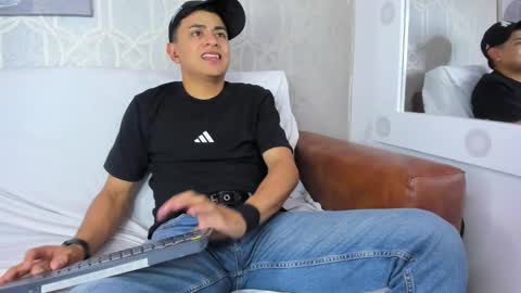 Snapshot of lucii_fer_ chatting on 6, 2, 2025 Leo online show from 6, 2, 2025