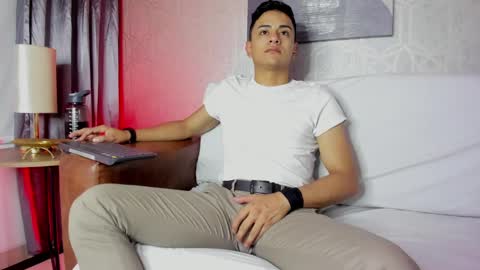 Snapshot of lucii_fer_ chatting on 20, 2, 2025 Leo online show from 20, 2, 2025