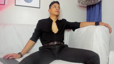 Snapshot of lucii_fer_ chatting on 5, 3, 2025 Leo online show from 5, 3, 2025