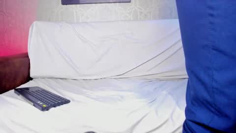 Snapshot of lucii_fer_ chatting on 8, 3, 2025 Leo online show from 8, 3, 2025