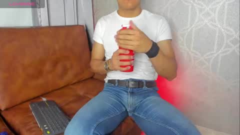 Snapshot of lucii_fer_ chatting on 13, 9, 2025 Leo online show from 13, 9, 2025