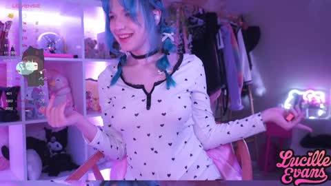 Snapshot of lucille_evans chatting on 31, 1, 2025 Lucy UwU online show from 31, 1, 2025