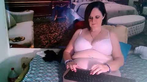 Snapshot of luciousgrace chatting on 24, 2, 2025 Grace online show from 24, 2, 2025