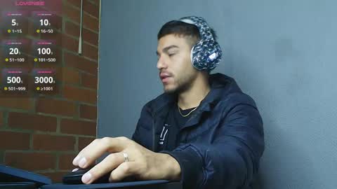 lucky_blessed online show from 17, 4, 2026