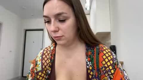 lucky_foryou_baby online show from 15, 1, 2026