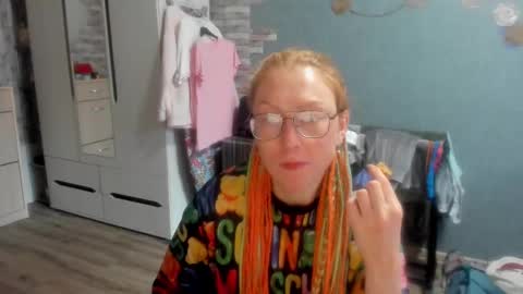 lucky_licky20 online show from 7, 10, 2025