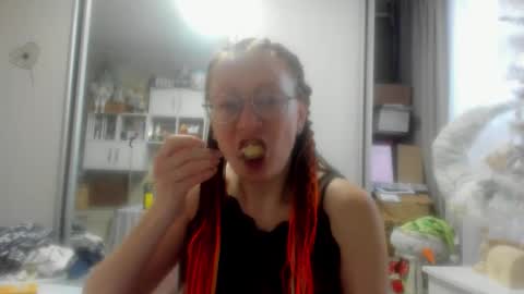 lucky_licky20 online show from 17, 11, 2025