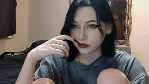 Snapshot of luckybastrad0677 chatting on 2, 6, 2026 luckybastrad0677 online show from 2, 6, 2026