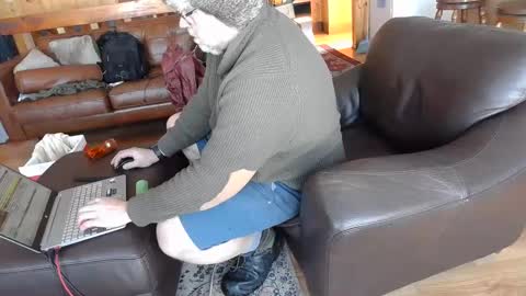 LuckyBlondeCouple online show from 23, 12, 2024