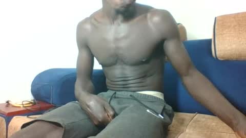 Snapshot of luckyboys12 chatting on 8, 7, 2026 luckyboys12 online show from 8, 7, 2026