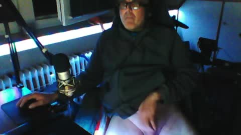        call me  Stefan online show from 18, 4, 2026