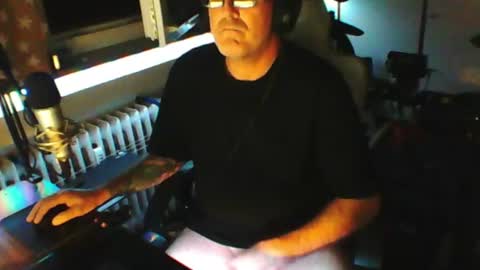 Snapshot of luckyfreak1 chatting on 13, 7, 2026 call me Stefan online show from 13, 7, 2026
