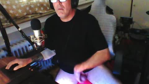 Snapshot of luckyfreak1 chatting on 13, 7, 2026 call me Stefan online show from 13, 7, 2026