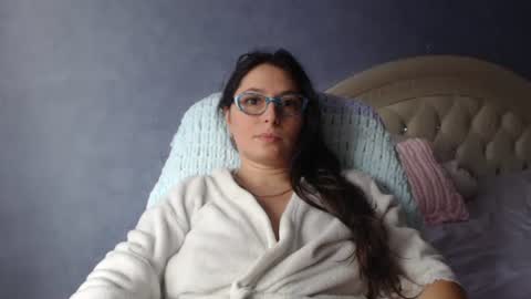 luckylinda23 online show from 4, 12, 2025