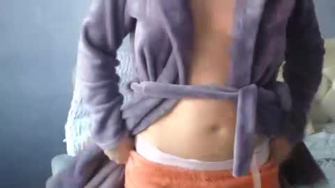 luckylinda23 online show from 16, 1, 2026